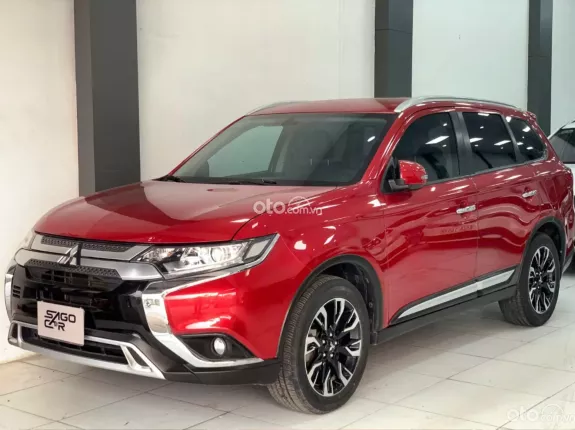 Mitsubishi Outlander 2.0 CVT 2021 - Giá rẻ cần bán gấp