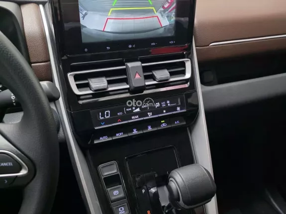 Toyota Innova Cross 2026 - Phiên bản 2.0G mới chi phí đầu tư bán đầu tiết kiệm