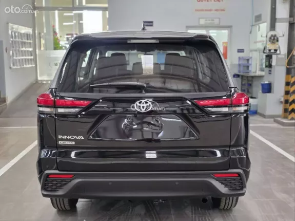 Toyota Innova Cross 2026 - Phiên bản 2.0G mới chi phí đầu tư bán đầu tiết kiệm
