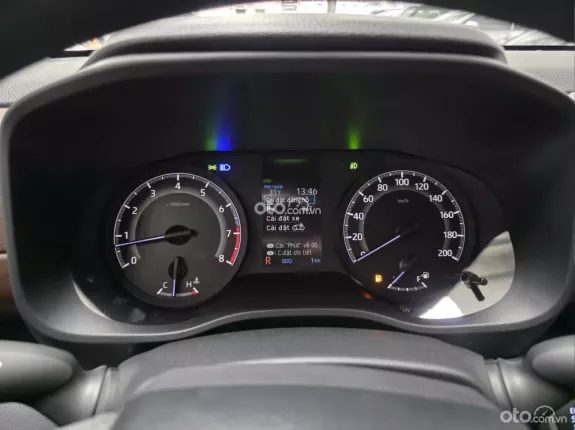 Toyota Innova Cross 2026 - Phiên bản 2.0G mới chi phí đầu tư bán đầu tiết kiệm