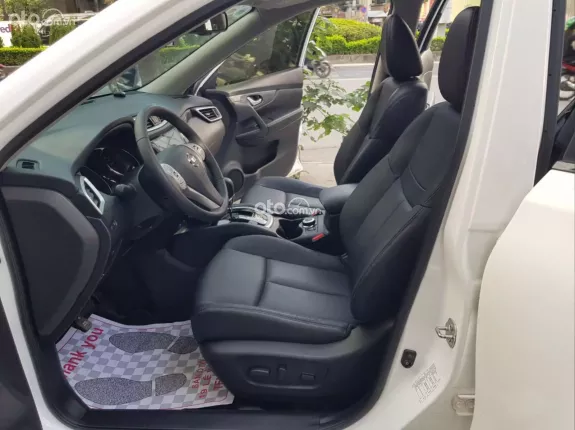 Nissan X trail 2.5 SV 4WD 2020 - Xe đẹp bản 2 cầu, liên hệ xem xe tại Hà Nội