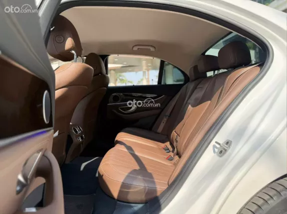 Mercedes-Benz E200 Exclusive 2021 - Phiên bản cao cấp giá cực tốt