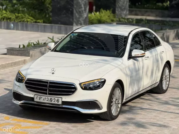 Mercedes-Benz E200 Exclusive 2021 - Phiên bản cao cấp giá cực tốt