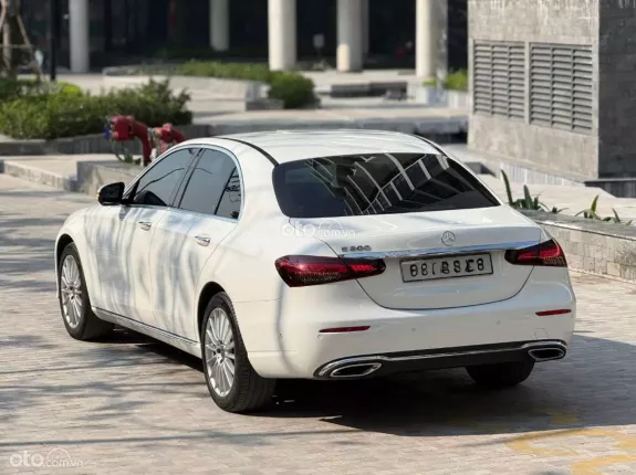 Mercedes-Benz E200 Exclusive 2021 - Phiên bản cao cấp giá cực tốt