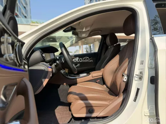 Mercedes-Benz E200 Exclusive 2021 - Phiên bản cao cấp giá cực tốt