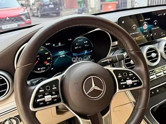 Mercedes-Benz GLC 300 4Matic 2021 - Xe lướt 4 vạn km, giá cực tốt