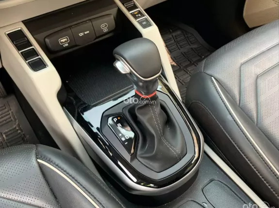 Kia Carens 2024 - Giá rẻ cần bán gấp