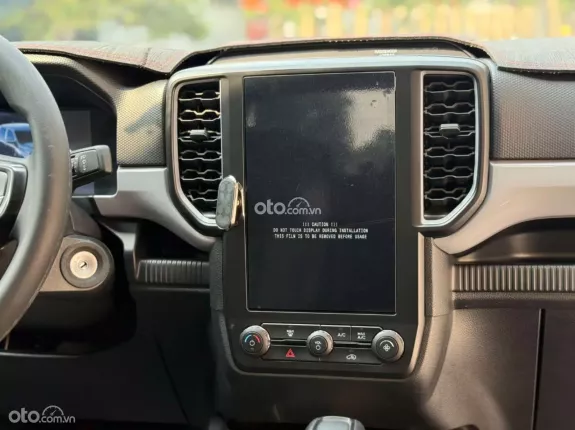 Ford Ranger XLS 2.0L 4x2 AT 2024 - Ford Ranger XLS 2.0L 4×2 AT sx 2024