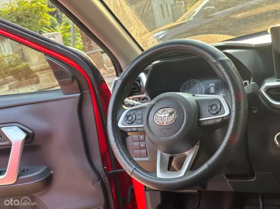 Toyota Raize 2024 - Odo 2.900 km: Gần như xe lướt, lốp theo xe còn nguyên dàn