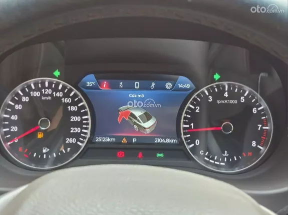 VinFast LUX A2.0 Tiêu chuẩn 2022 - Sedan hạng D rộng rãi, giá hợp lý dưới 600 triệu