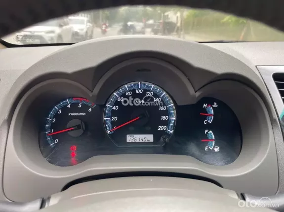 Toyota Fortuner 2.4 MT 4x2 2013 - Đẹp xuất sắc