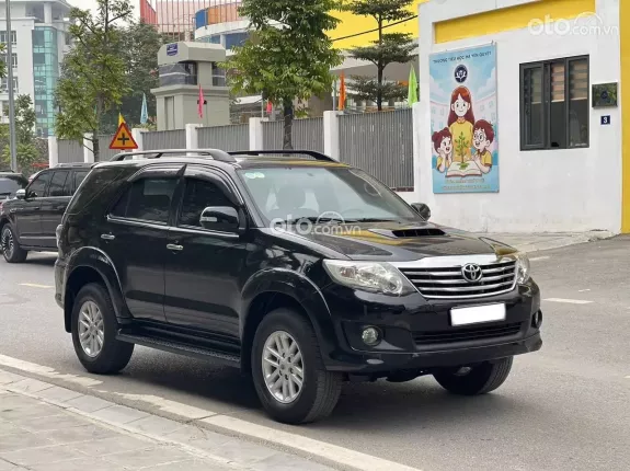Toyota Fortuner 2.4 MT 4x2 2013 - Đẹp xuất sắc