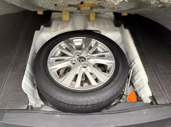 Toyota Vios 1.5G AT 2019 - Zin từ cò hỗ trợ bank