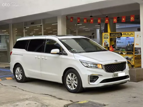 Kia Sedona 2.2 Luxury 2021 - Xe 7 chỗ rộng rãi, máy dầu bền bỉ, tiết kiệm nhiên liệu