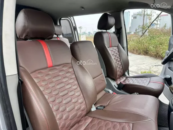 Hyundai Grand Starex 2.5 MT 2016 - Bán Starex tải van 6 chỗ, tải 670kg đời 2016, máy dầu, số sàn, nhập khẩu Hàn Quốc