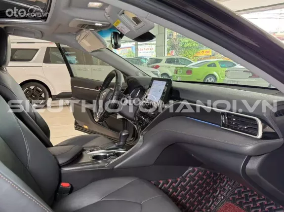 Toyota Camry 2.0Q 2022 - Xe zin nguyên bản theo hãng