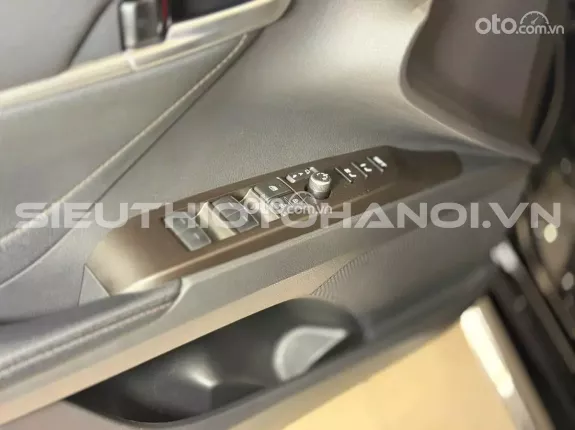 Toyota Camry 2.0Q 2022 - Xe zin nguyên bản theo hãng