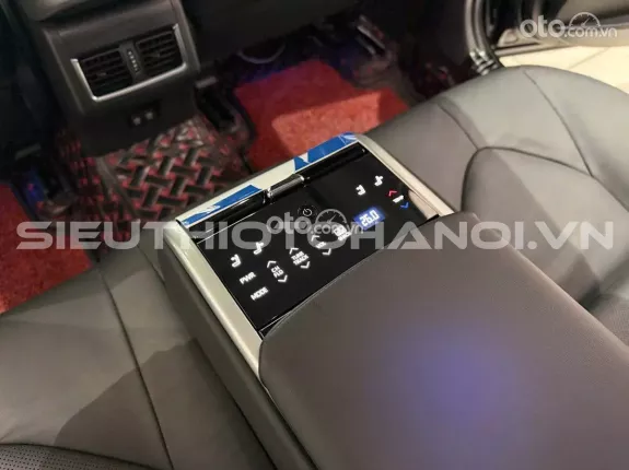 Toyota Camry 2.0Q 2022 - Xe zin nguyên bản theo hãng