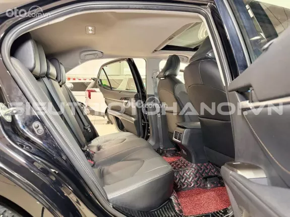 Toyota Camry 2.0Q 2022 - Xe zin nguyên bản theo hãng
