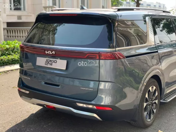 Kia Carnival 2.2D Signature 2021 - Giá rẻ cần bán gấp
