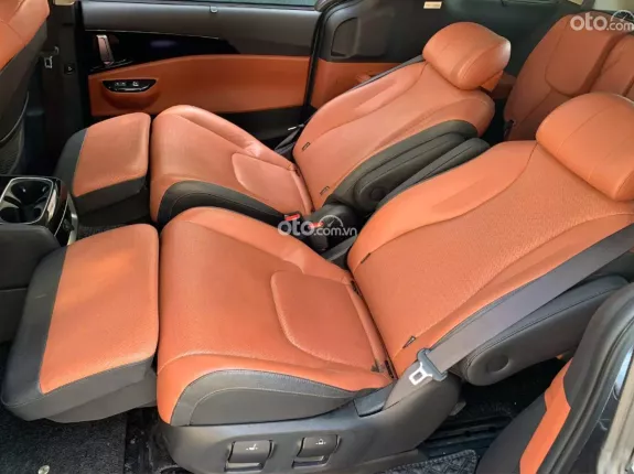 Kia Carnival 2.2D Signature 2021 - Giá rẻ cần bán gấp