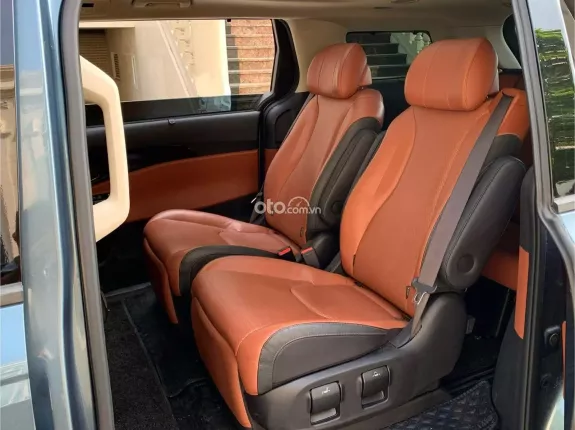 Kia Carnival 2.2D Signature 2021 - Giá rẻ cần bán gấp