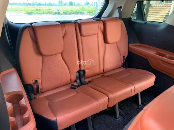 Kia Carnival 2.2D Signature 2021 - Giá rẻ cần bán gấp