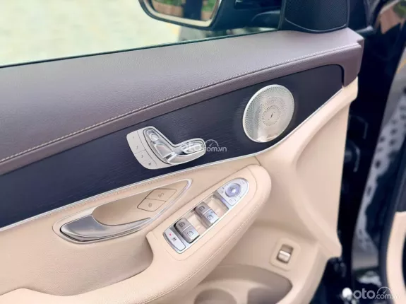 Mercedes-Benz GLC 300 4Matic 2021 - Xe cực đẹp