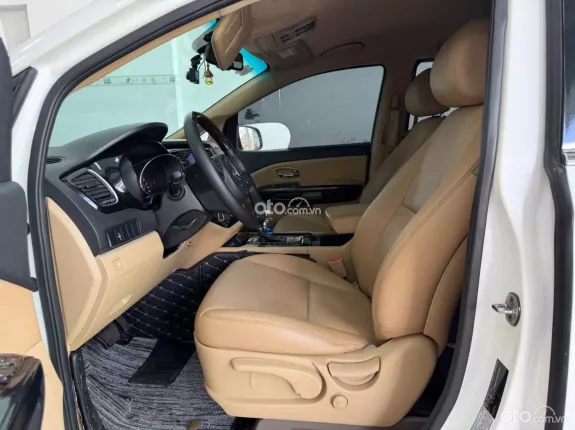 Kia Sedona 2.2 DAT 2015 - Xe như mới