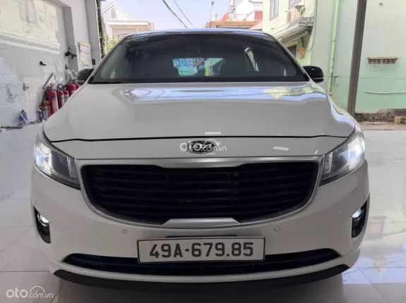 Kia Sedona 2.2 DAT 2015 - Xe như mới