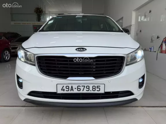 Kia Sedona 2.2 DAT 2015 - Xe như mới