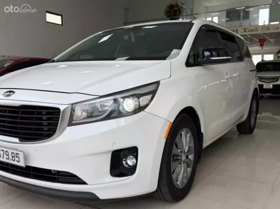 Kia Sedona 2.2 DAT 2015 - Xe như mới