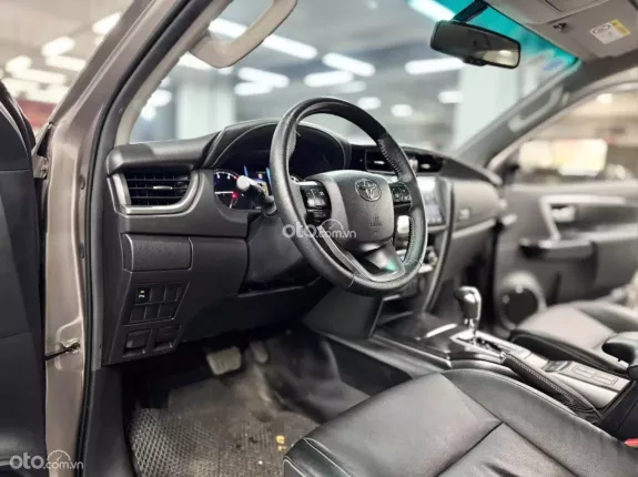 Toyota Fortuner 2.4G 4x2 AT  2023 - Odo 6.6v cực đẹp