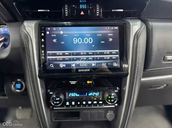 Toyota Fortuner 2.4G 4x2 AT  2023 - Odo 6.6v cực đẹp