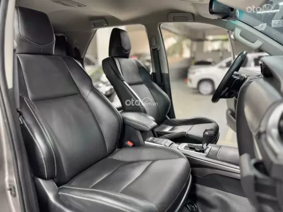 Toyota Fortuner 2.4G 4x2 AT  2023 - Odo 6.6v cực đẹp