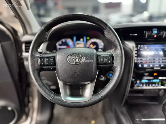 Toyota Fortuner 2.4G 4x2 AT  2023 - Odo 6.6v cực đẹp