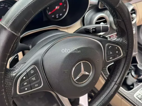 Mercedes-Benz C200 2.0 AT 2016 - Xe đẹp đăng ký 2017