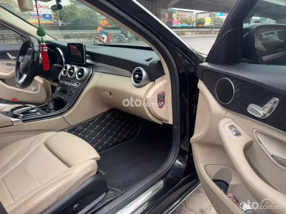 Mercedes-Benz C200 2.0 AT 2016 - Xe đẹp đăng ký 2017
