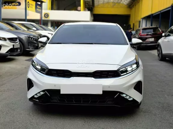 Kia K3 1.6 Premium 2024 - BẢO HÀNH LÊN ĐẾN 6 THÁNG HOẶC 10.000 KM