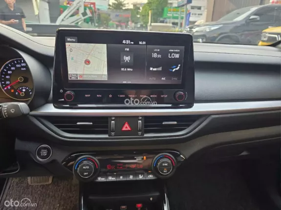 Kia K3 1.6 Premium 2024 - BẢO HÀNH LÊN ĐẾN 6 THÁNG HOẶC 10.000 KM