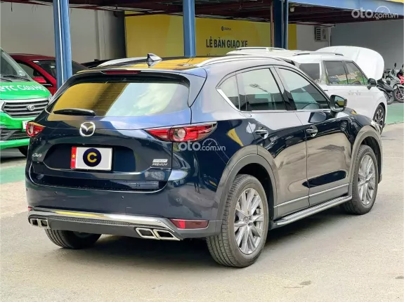 Mazda CX-5 2.0 Premium 2023 - Xe gia đình sử dụng, giữ gìn kỹ, còn rất mới