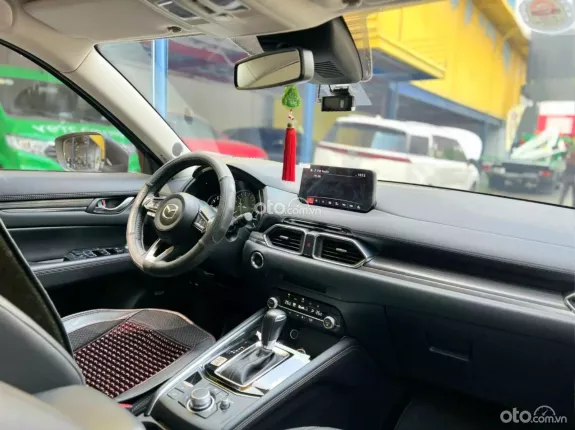 Mazda CX-5 2.0 Premium 2023 - Xe gia đình sử dụng, giữ gìn kỹ, còn rất mới