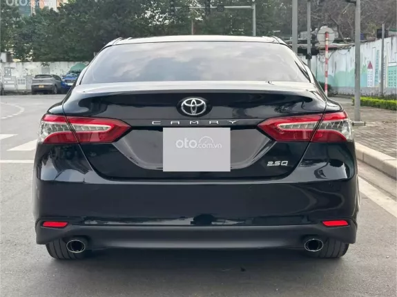 Toyota Camry 2.5Q 2020 - Một chủ Hà Nội. Đẹp nguyên bản