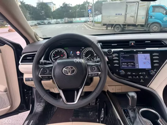 Toyota Camry 2.5Q 2020 - Một chủ Hà Nội. Đẹp nguyên bản