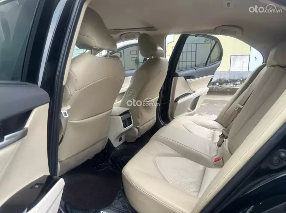 Toyota Camry 2.5Q 2020 - Một chủ Hà Nội. Đẹp nguyên bản