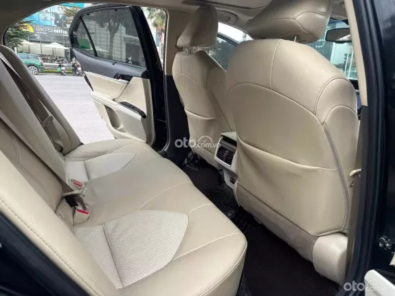Toyota Camry 2.5Q 2020 - Một chủ Hà Nội. Đẹp nguyên bản