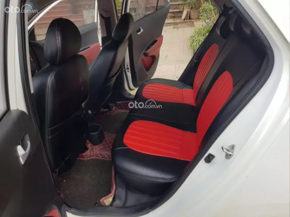 Hyundai Grand i10 2020 - Xe màu trắng đủ hồ sơ sang tên