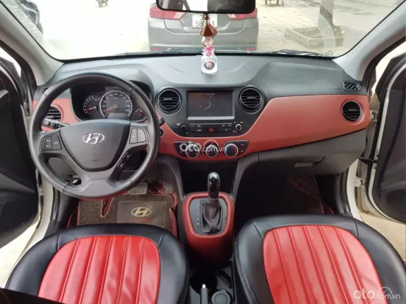Hyundai Grand i10 2020 - Xe màu trắng đủ hồ sơ sang tên
