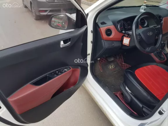 Hyundai Grand i10 2020 - Xe màu trắng đủ hồ sơ sang tên