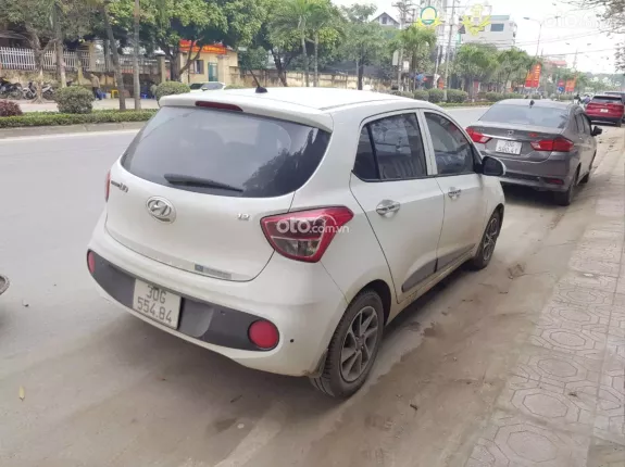 Hyundai Grand i10 2020 - Xe màu trắng đủ hồ sơ sang tên